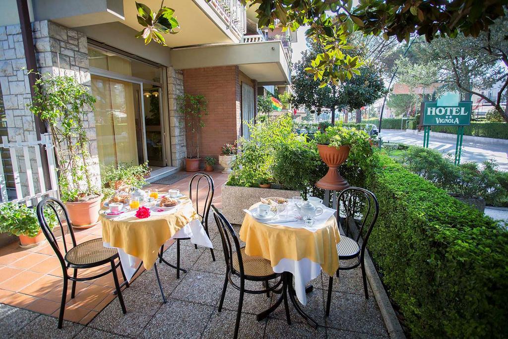 Hotel Vignola Assisi Exterior photo