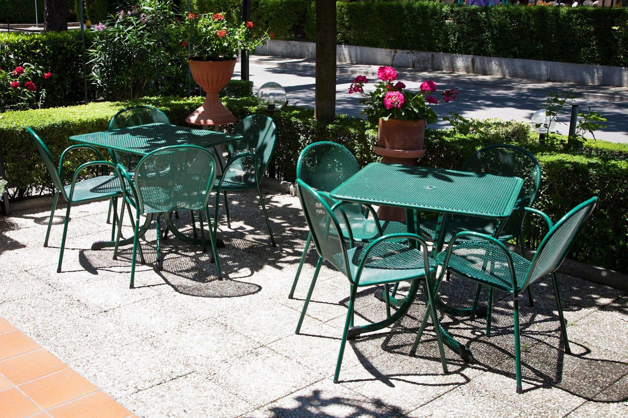 Hotel Vignola Assisi Exterior photo
